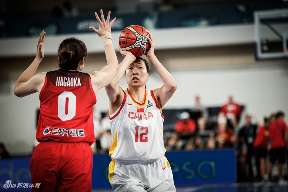世界杯-中国女篮87-81胜日本进8强