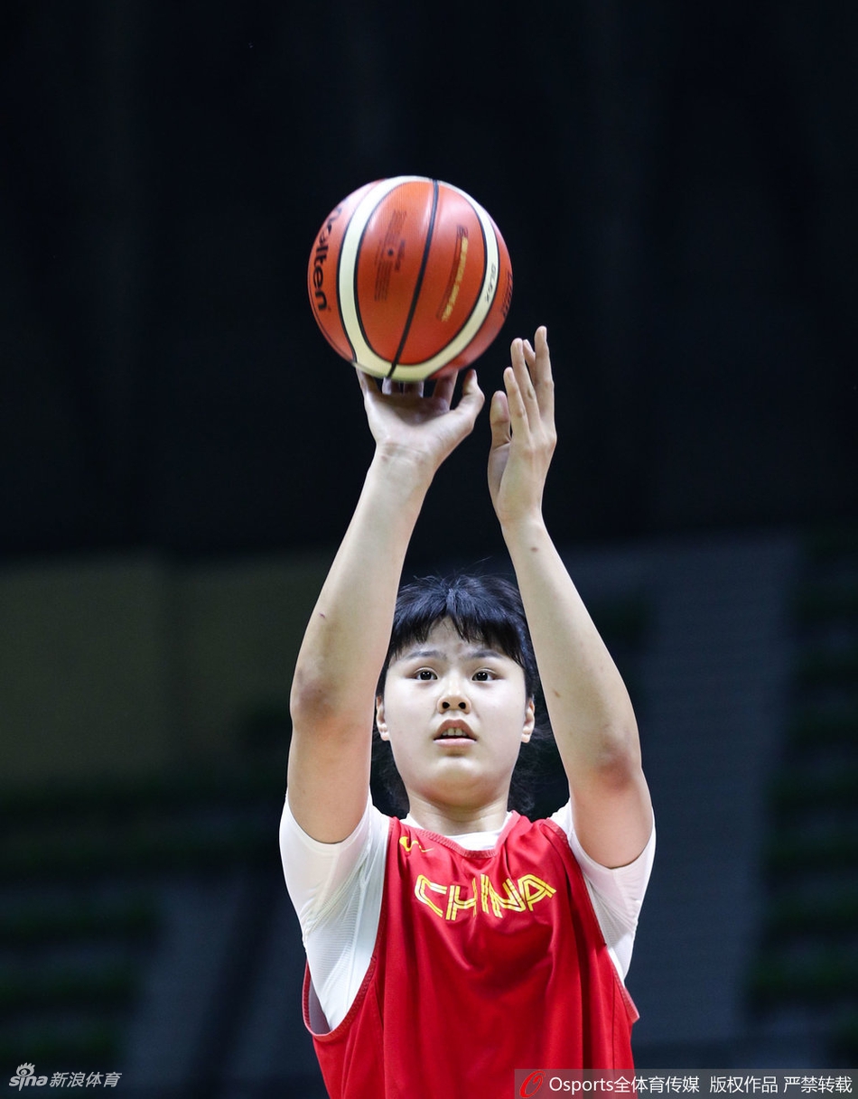 亚洲杯在即中国女篮积极备战