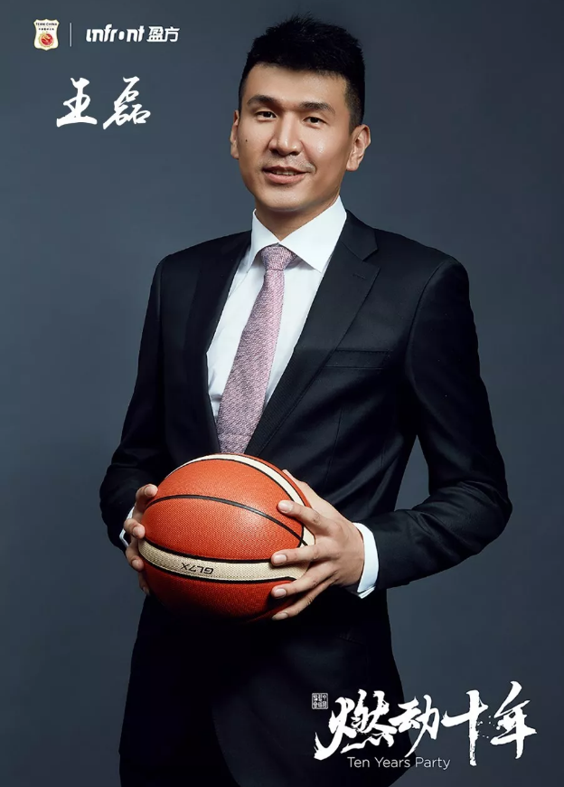 姚明易建联携08奥运男女篮庆祝祖国生日