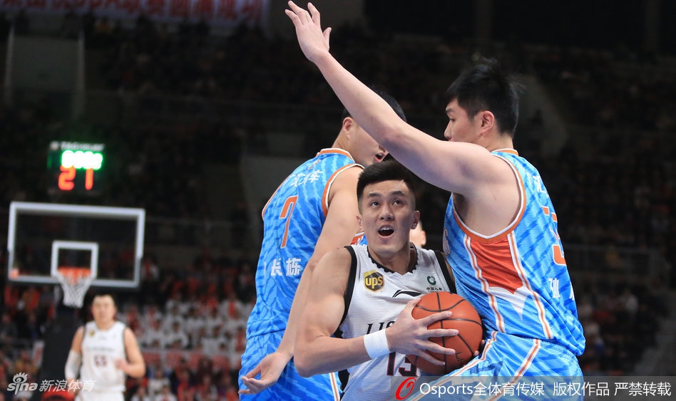 CBA第34轮:辽宁117-103新疆