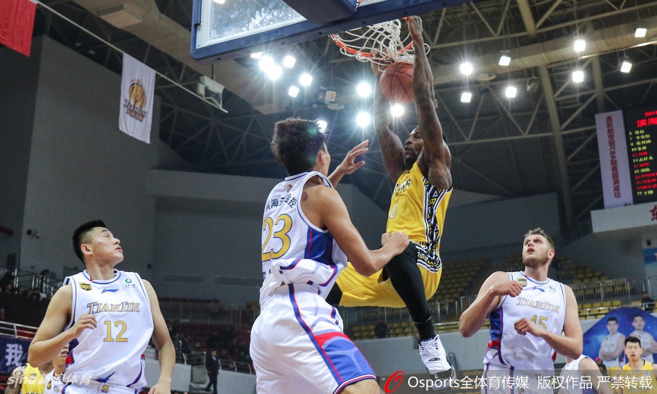 CBA第18轮精彩瞬间