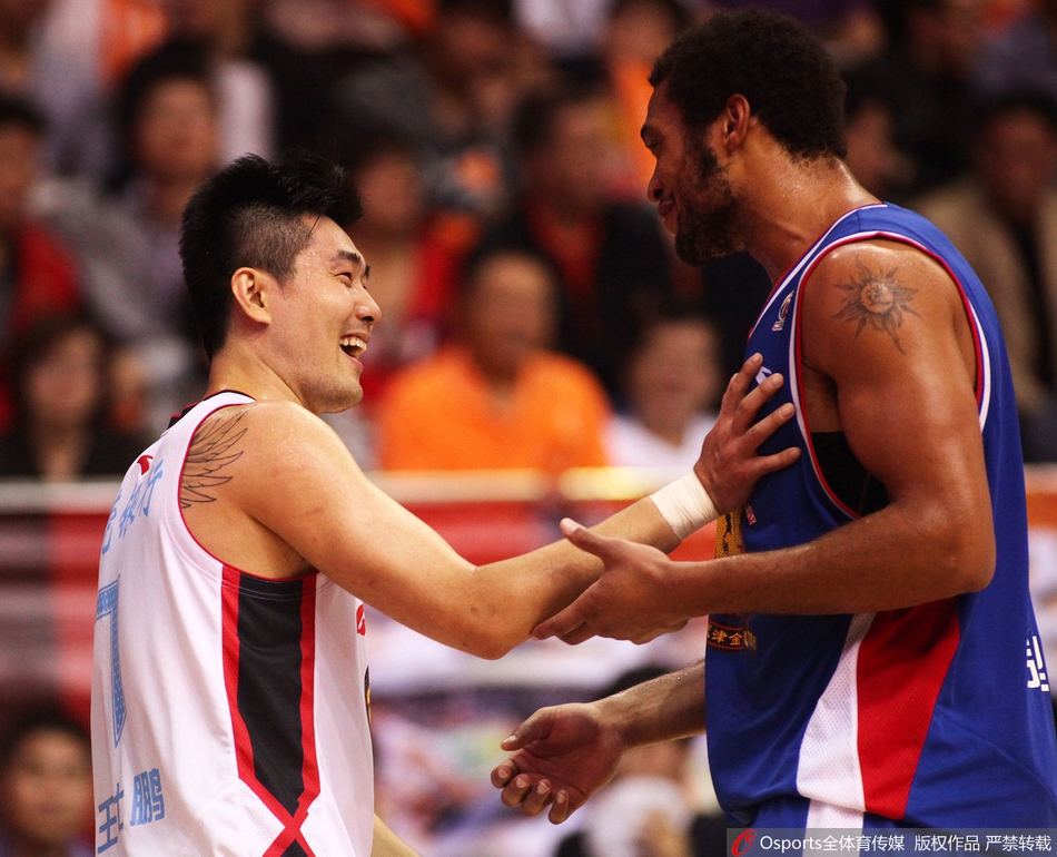 中国篮球另类七夕情人节:晓川小丁深情满满