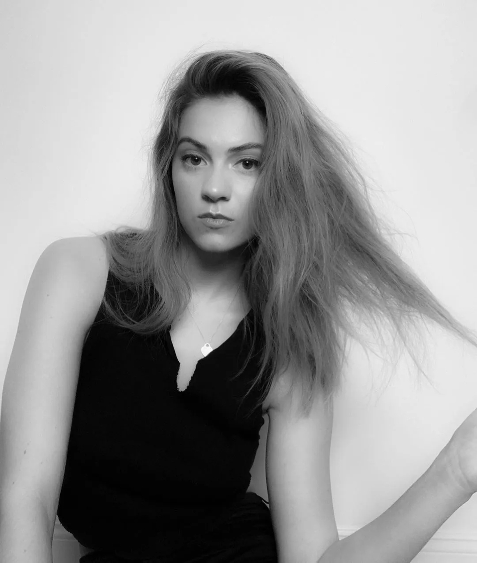 公牛拉拉队员身材绝佳妩媚动人！微微嘟起的小嘴巴，这才叫女人味