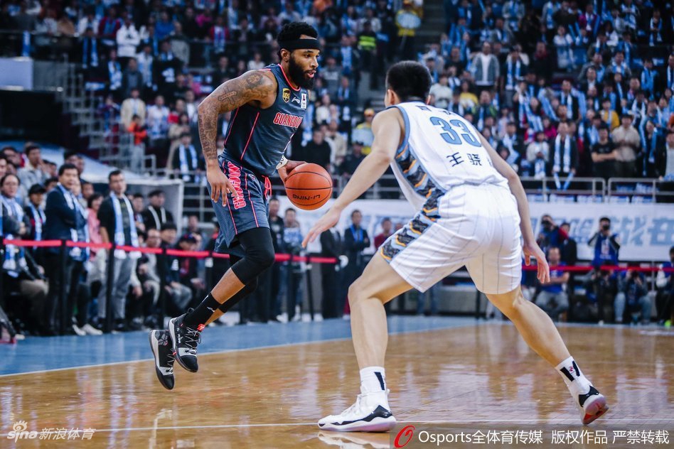 CBA第1轮:北京84-87广东