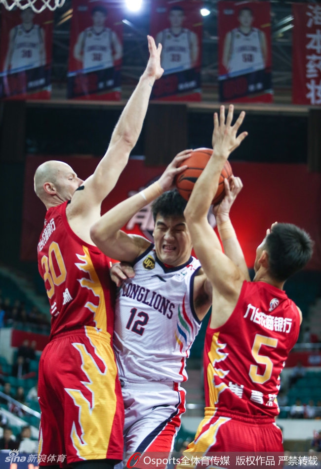 CBA第14轮：广州129-109吉林