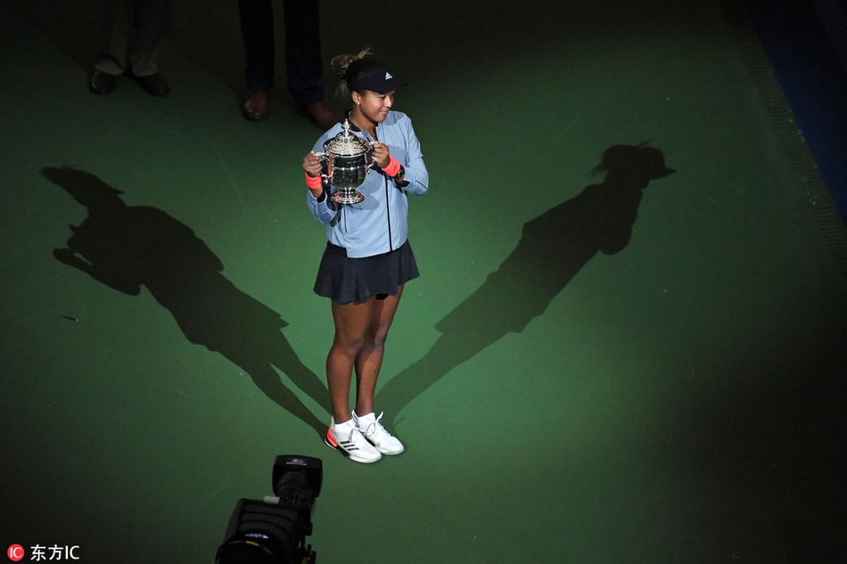 美网女单决赛颁奖仪式