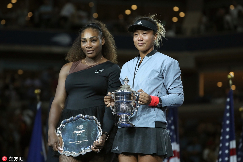 美网女单决赛颁奖仪式