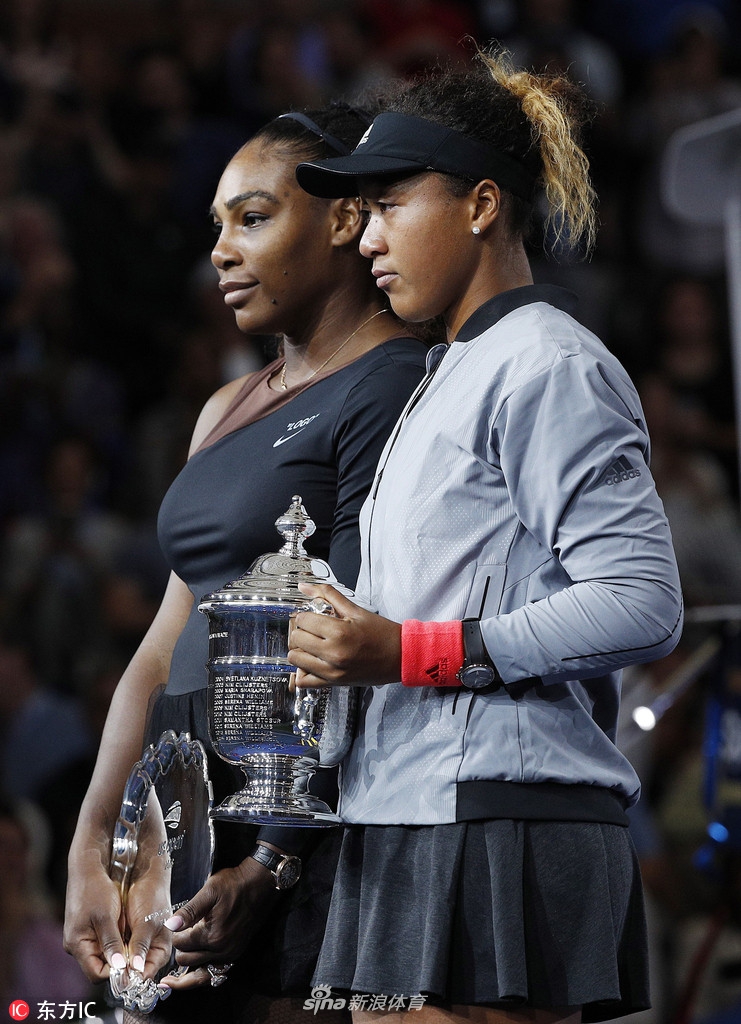 美网女单决赛颁奖仪式