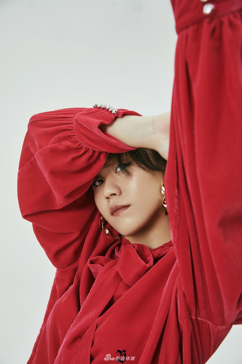 赵芸蕾拍摄时尚写真