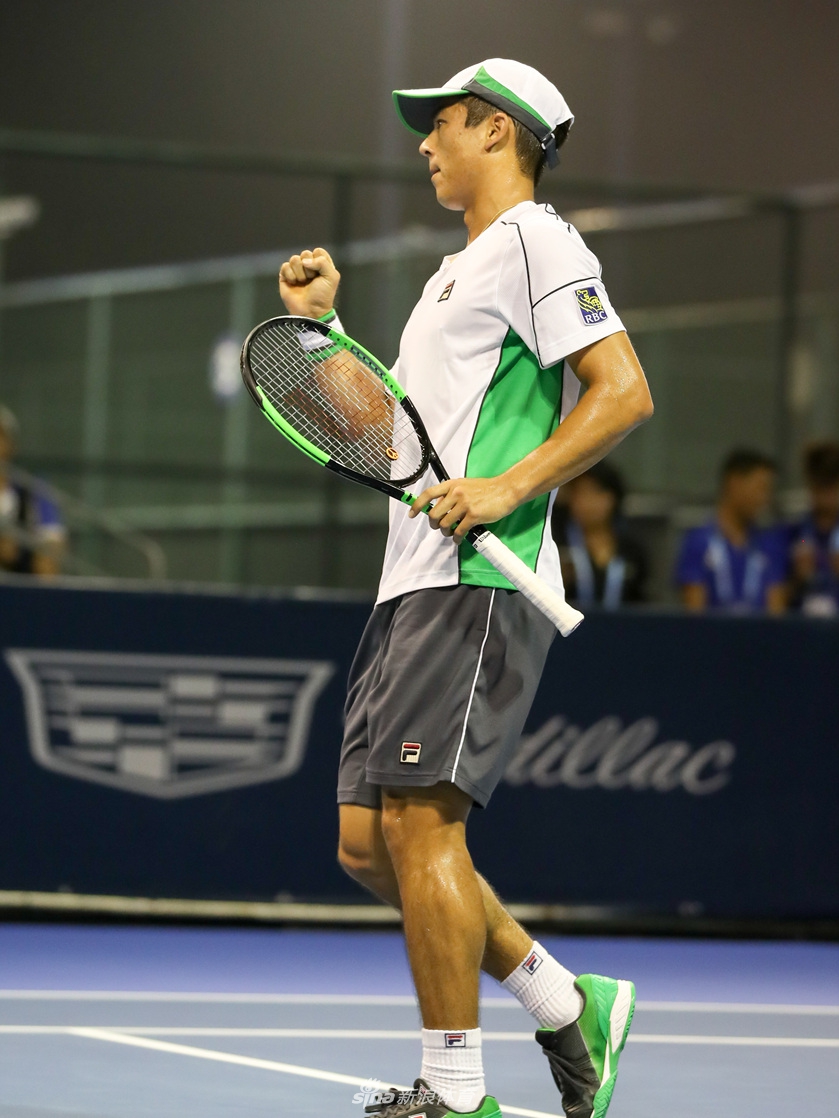 深圳赛麦克唐纳德晋级次轮