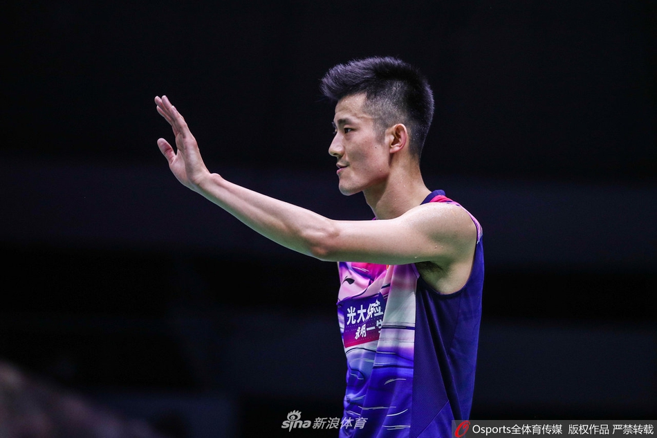 苏杯中印之战男单谌龙2-0维尔玛