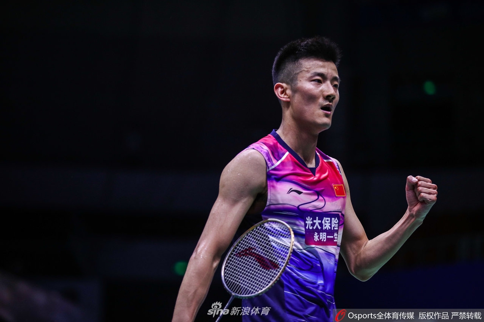 苏杯中印之战男单谌龙2-0维尔玛