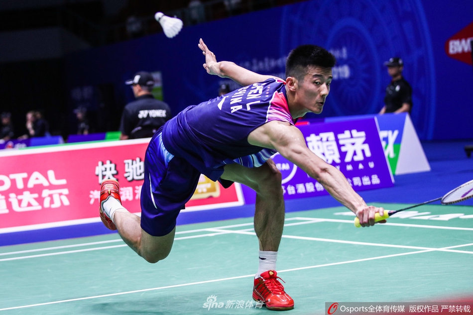 苏杯中印之战男单谌龙2-0维尔玛