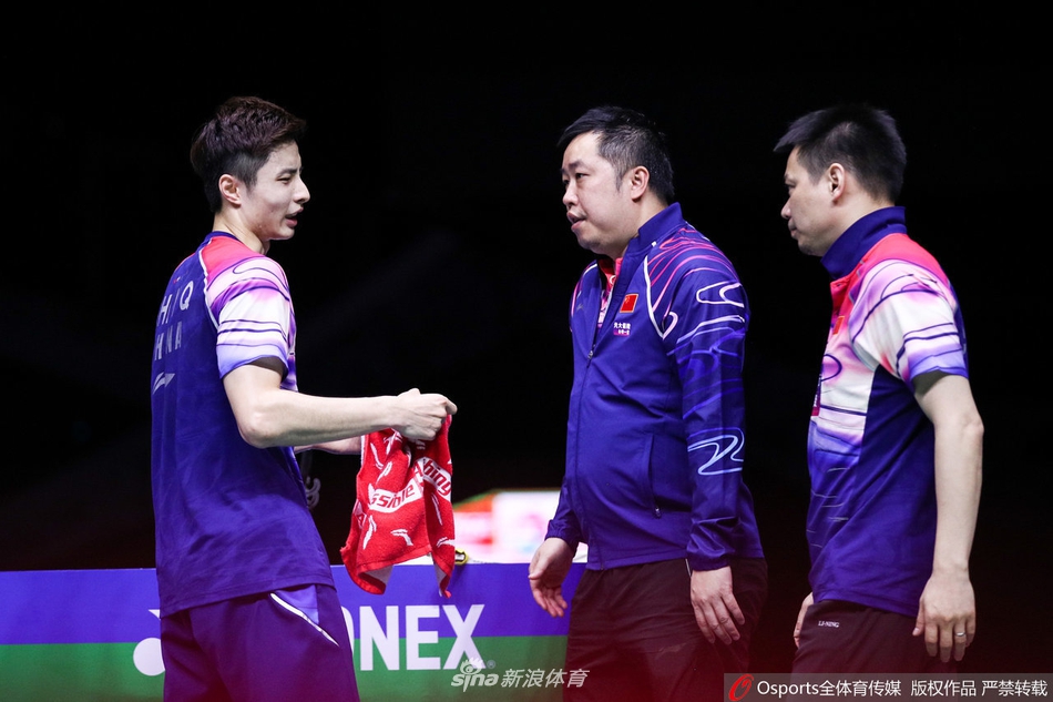 苏杯中泰半决赛石宇奇2-0王正干