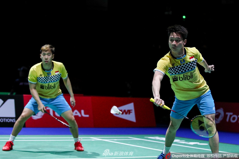 羽毛球世锦赛男双NO.1无缘16强