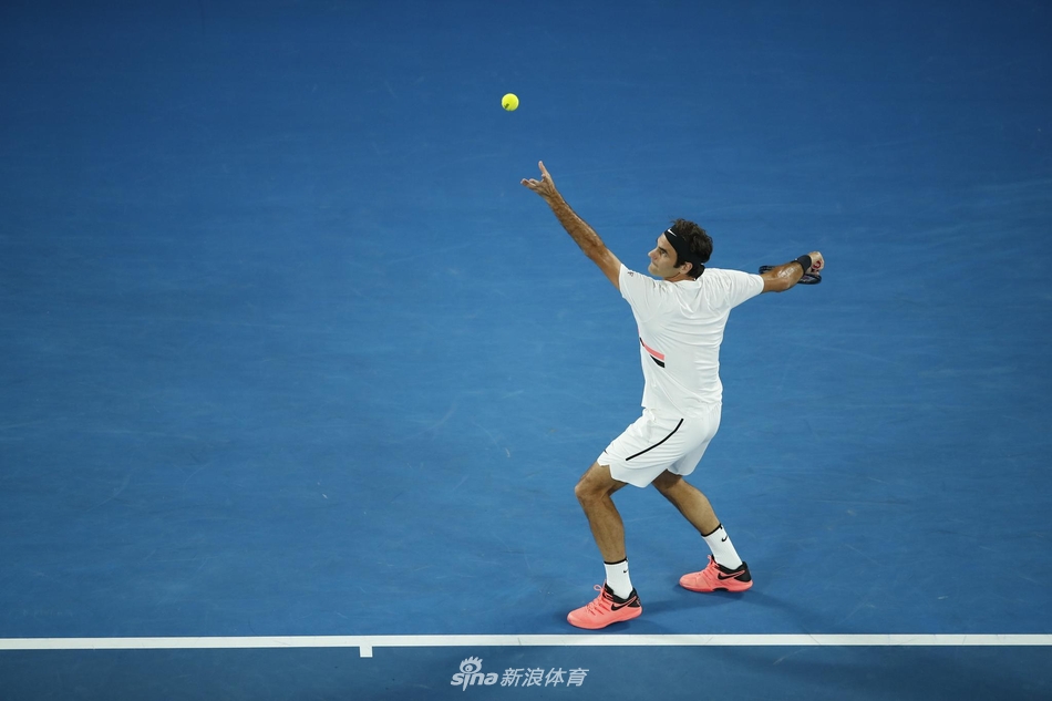 新浪直击费德勒晋级澳网决赛