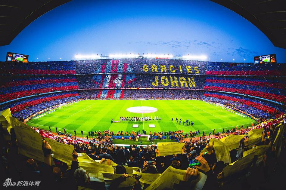 巴萨诺坎普经典tifo回顾_高清图集_新浪网