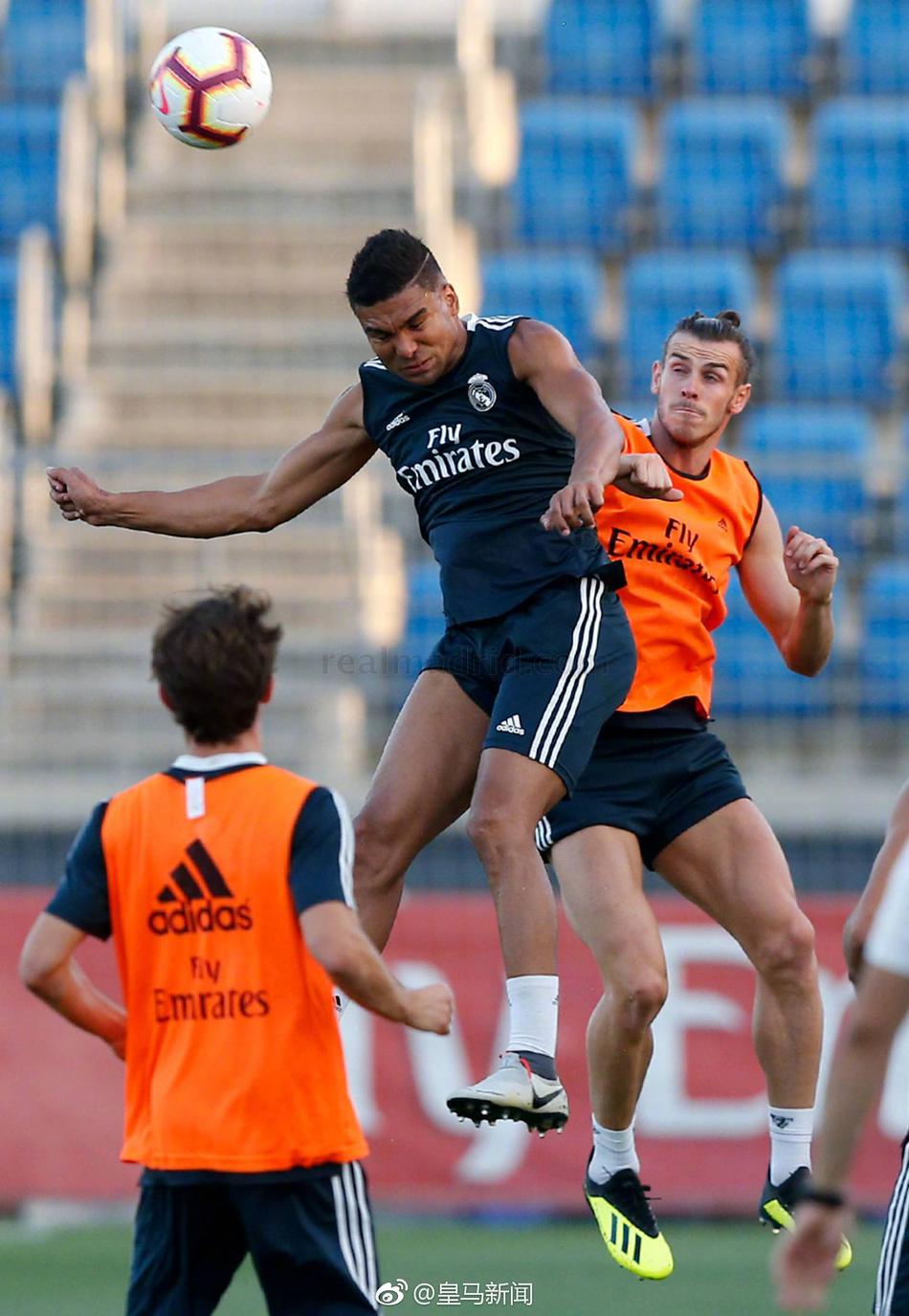 皇马全队训练备战西甲比赛