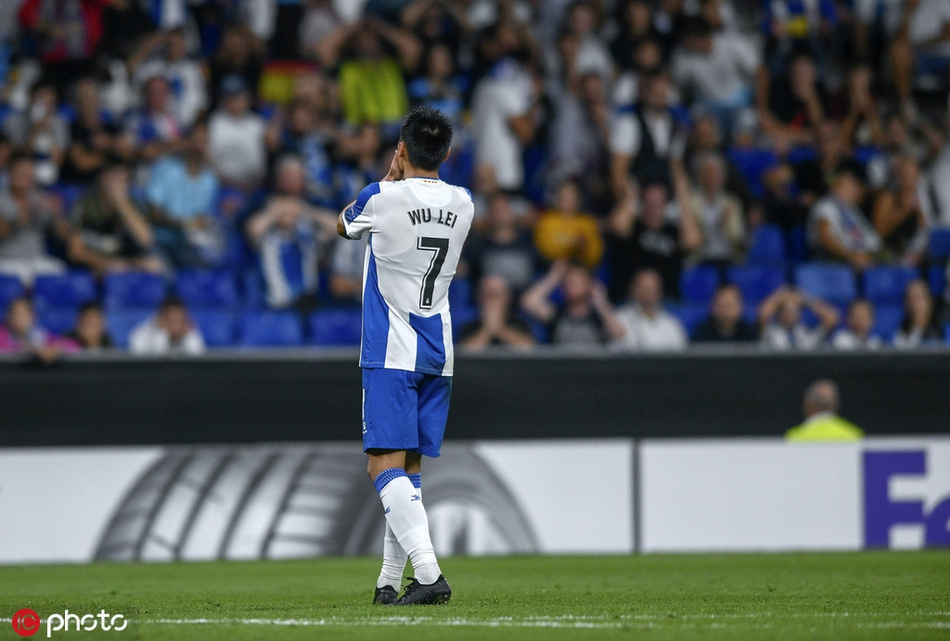 武磊4脚打门2射正！憾失空门