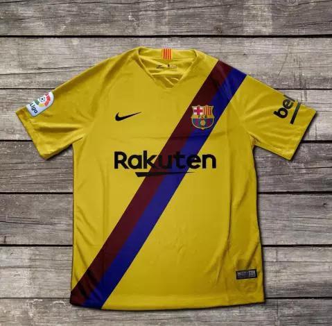 巴萨客场球衣