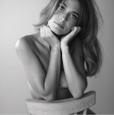 第一美女！巴萨名将娇妻神颜值