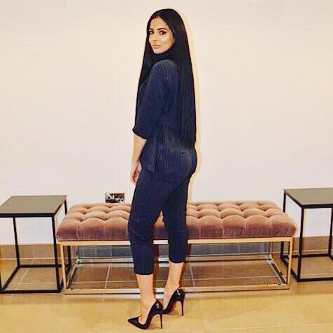 名将女友魔鬼身材 神似卡戴珊