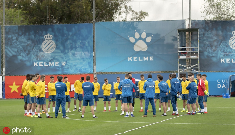 武磊训练！带球射门样样抢眼