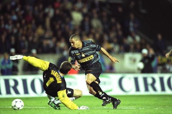 大罗生日快乐！外星人经典美照