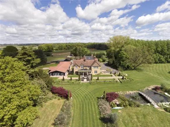 美!她让浪子科尔忘记谢丽尔