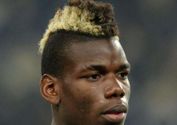 博格巴又换发型!这颜色太扎眼