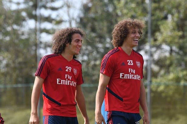 巨星们互换发型 C罗梅西谁可爱