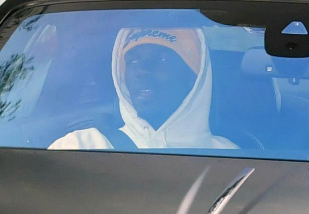 穆帅终露微笑 逃过处罚心情好