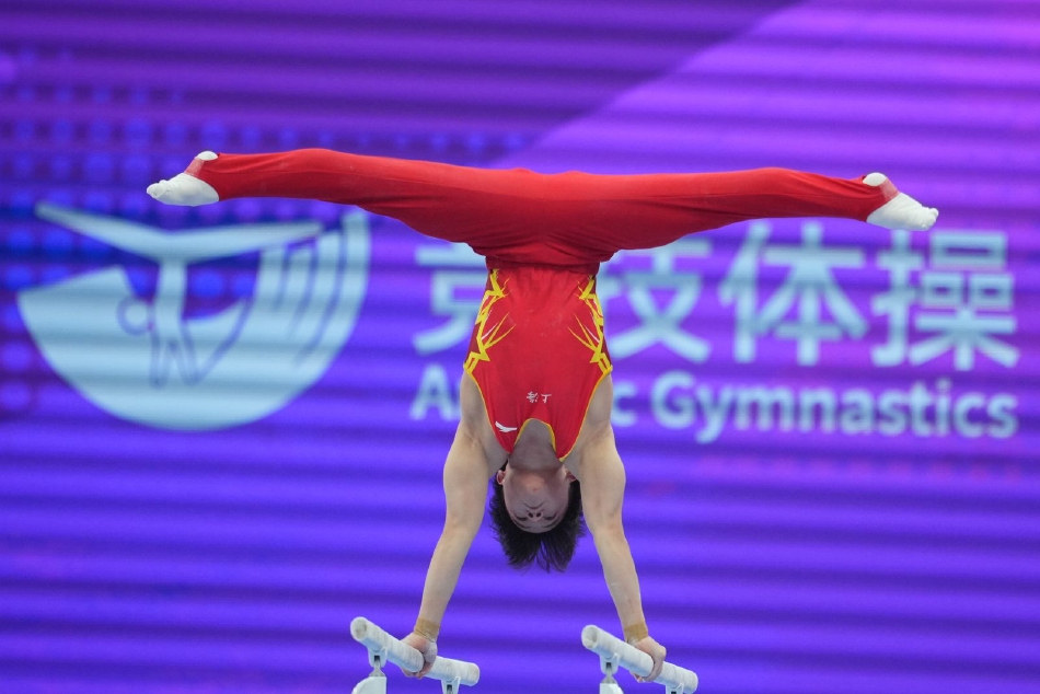 全国体操锦标赛男子资格赛进行