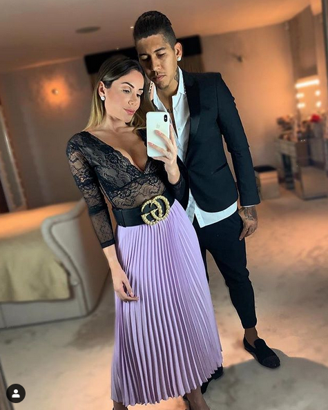 幸福!利物浦杀星怀拥性感娇妻