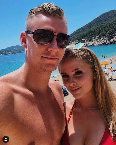 仙颜！阿森纳太太团第一美女