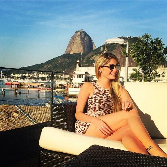 巴西最美模特！容颜魅惑众生