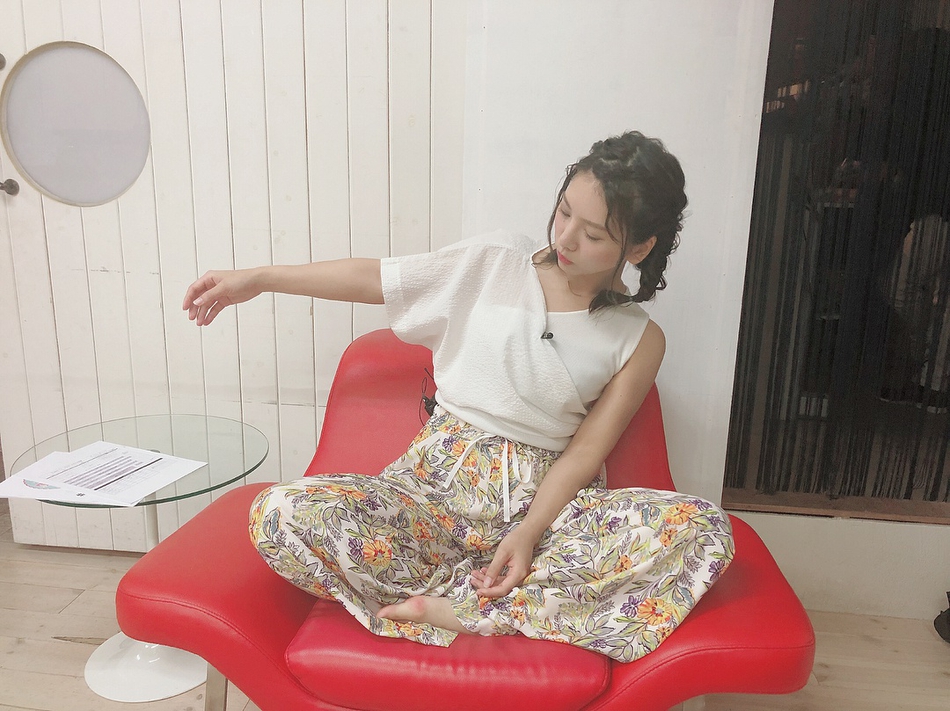 日本女团美女嫁给足球名将！