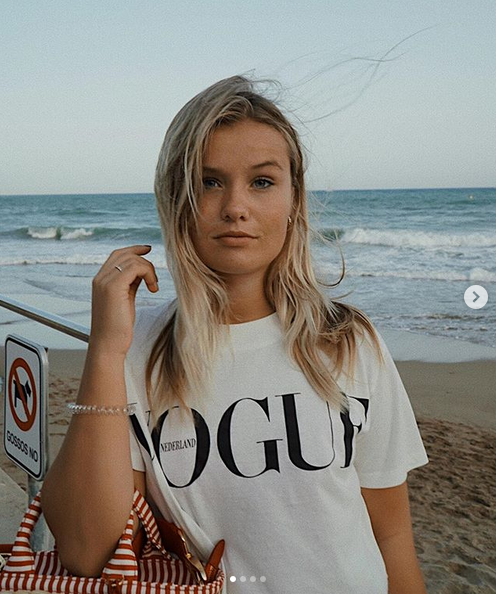 巴萨大将女友亮相！颜值几分？