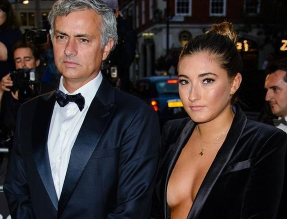 穆帅21岁女儿长大了！情史丰富