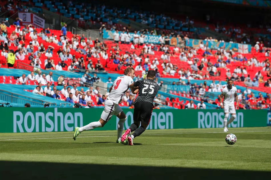 [欧洲杯]英格兰1-0克罗地亚 斯特林破门