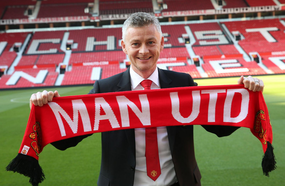 曼联官方40张照片回顾赛季