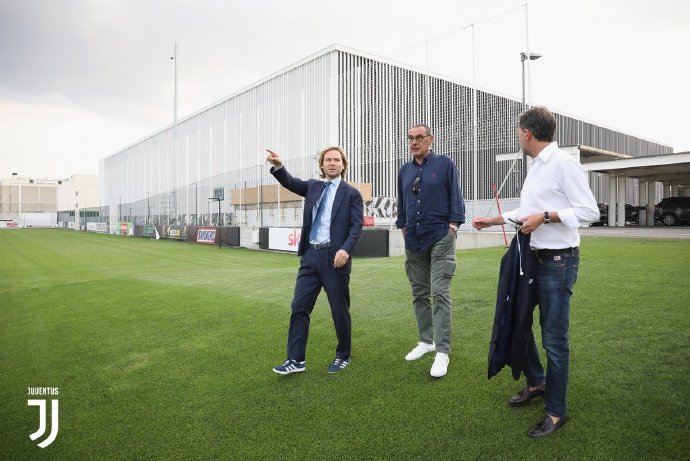 萨里抵达都灵！尤文新时代开启