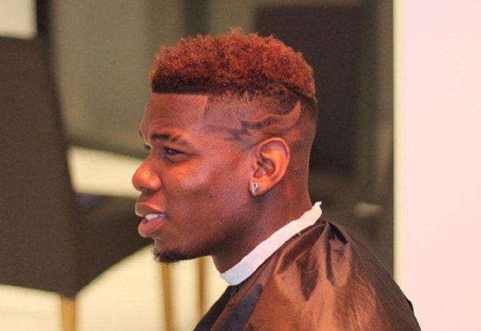 博格巴又换发型!这颜色太扎眼