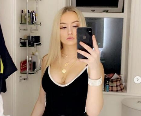 曼联妖王小女友曝光！身材魔鬼