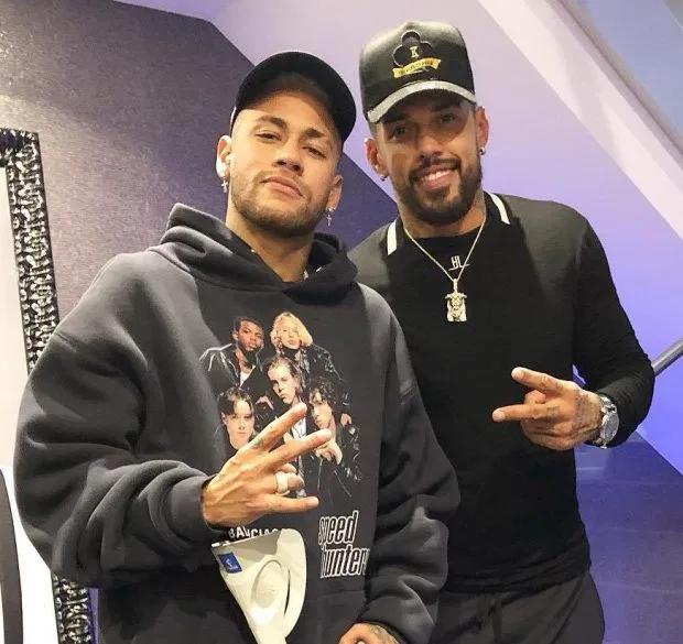 内马尔助理月薪9万！陪玩陪吃