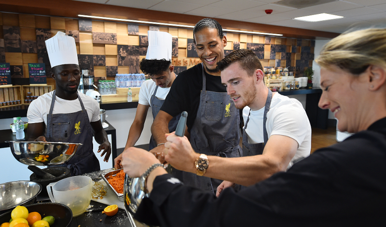 利物浦众将下厨 这才你敢吃吗？