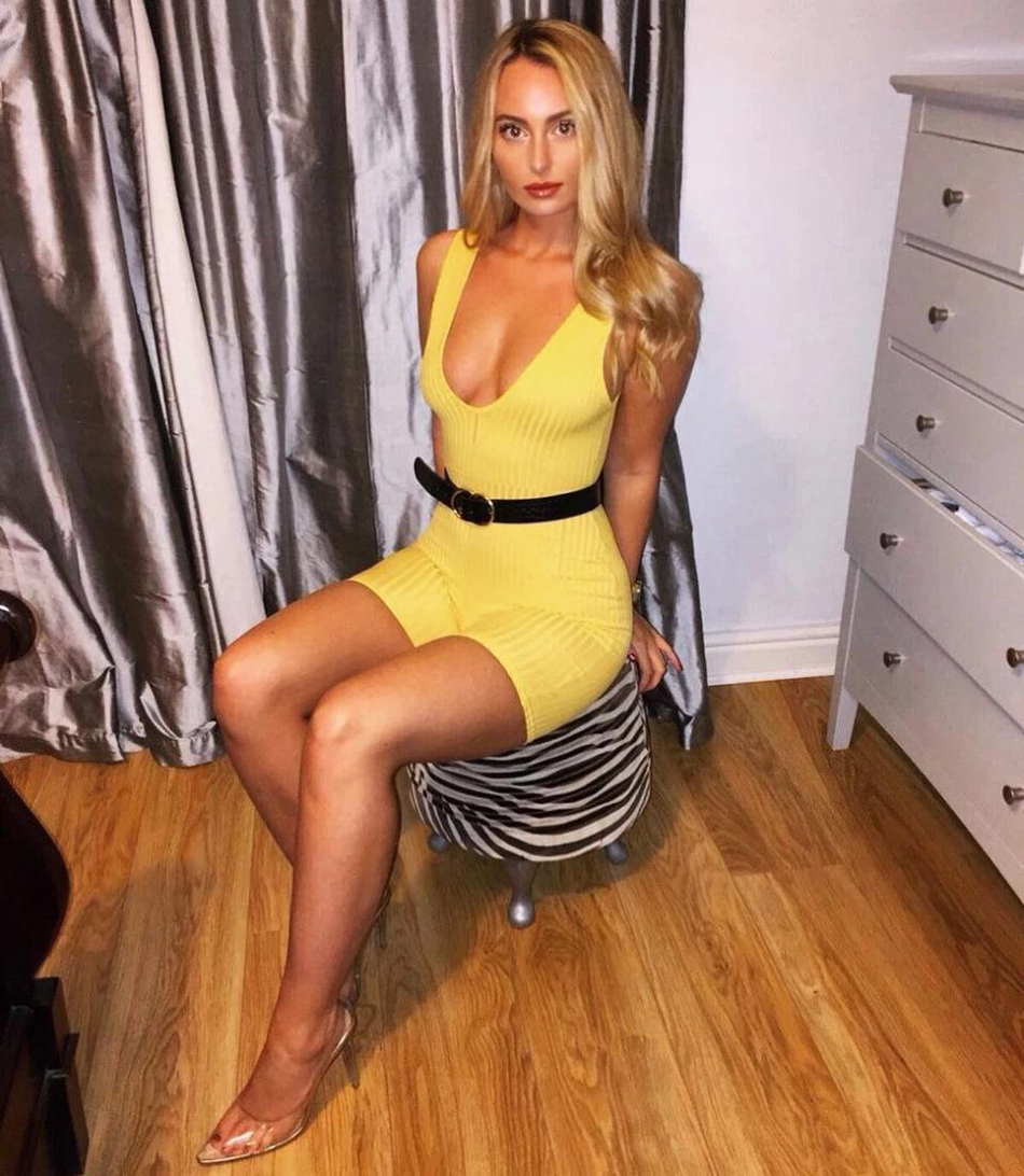 英超红星和嫩模夜总会狂欢