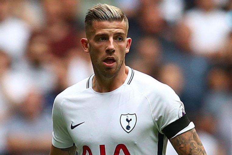 阿尔德韦雷尔德（热刺，后卫）