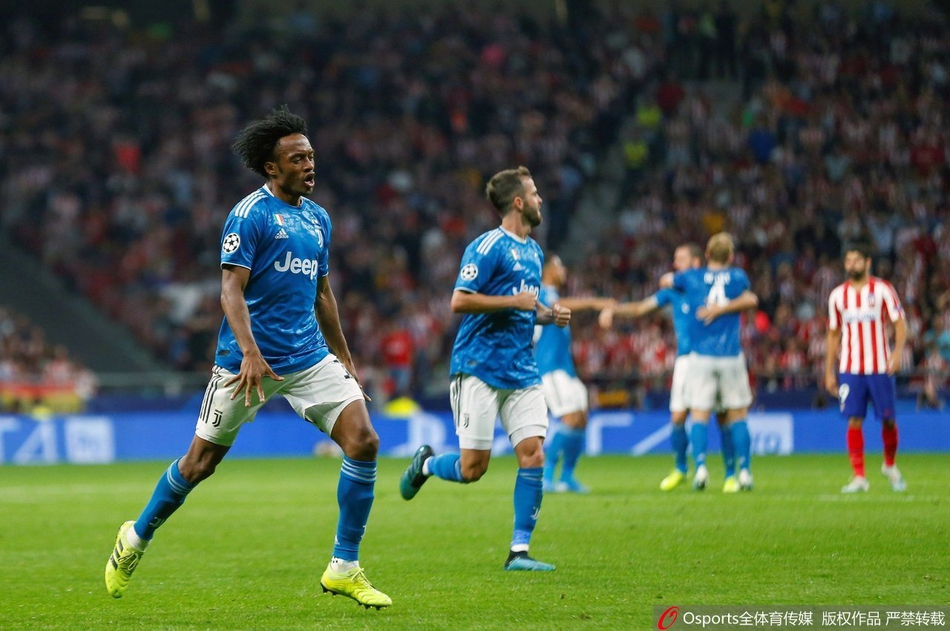 尤文悍将庆祝太骚气 C罗看呆了