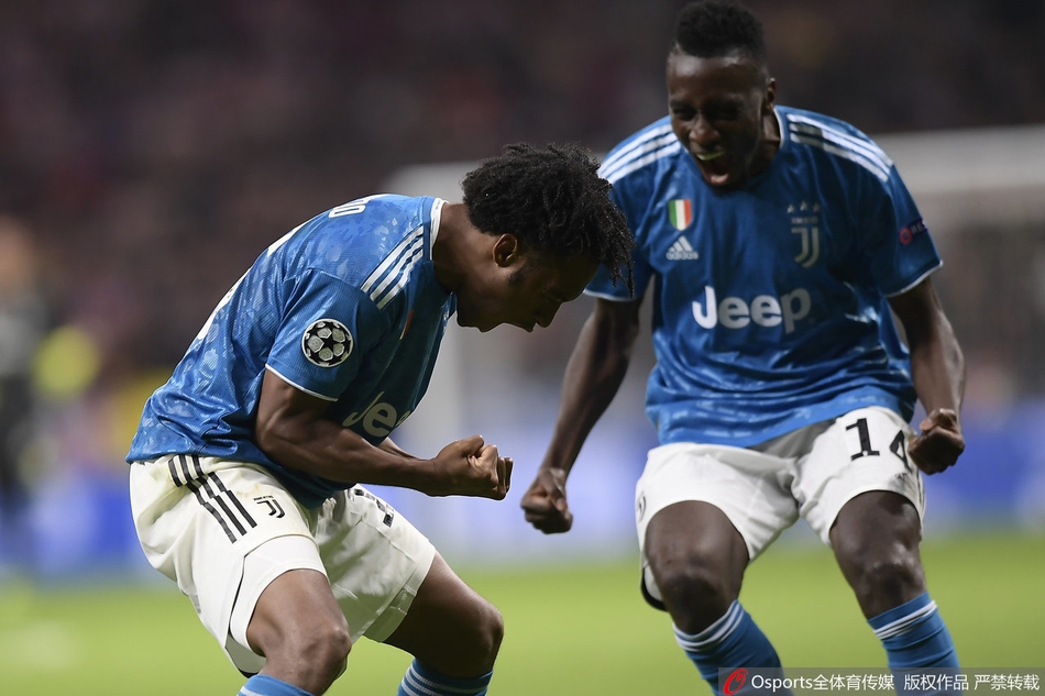 尤文悍将庆祝太骚气 C罗看呆了